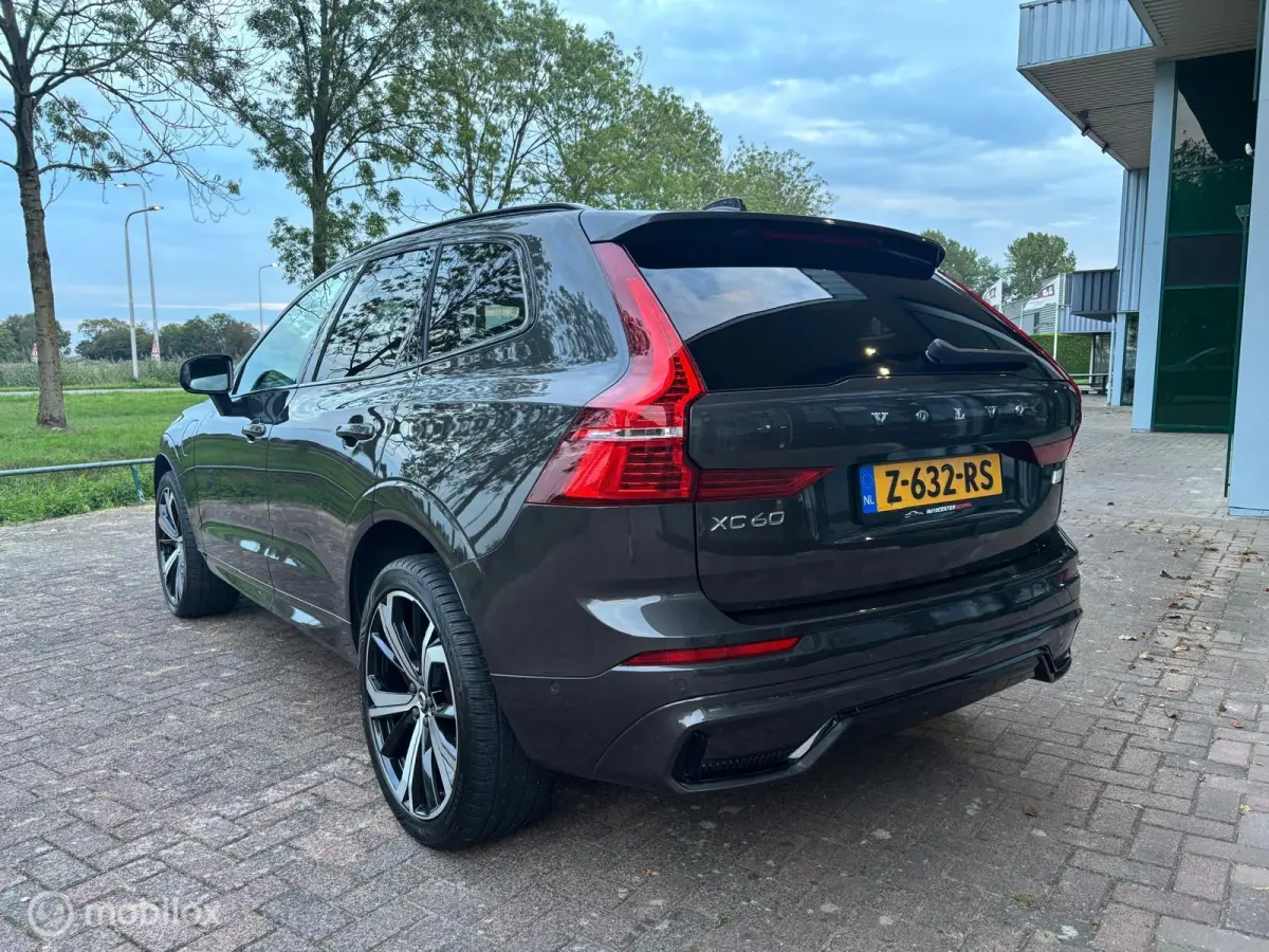 2.0 T8 Plug-in hybrid AWD R-Design Vollll