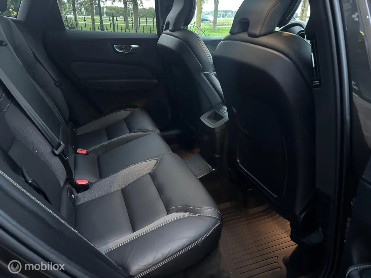 2.0 T8 Plug-in hybrid AWD R-Design Vollll