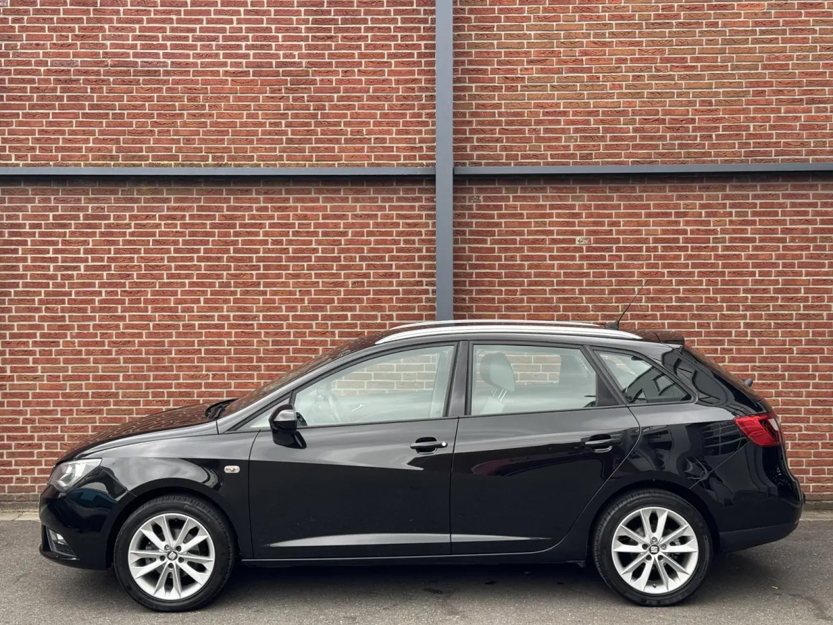 1.0 EcoTSI Style Connect | Trekhaak | Navi | Cruise Control | LM-velgen |