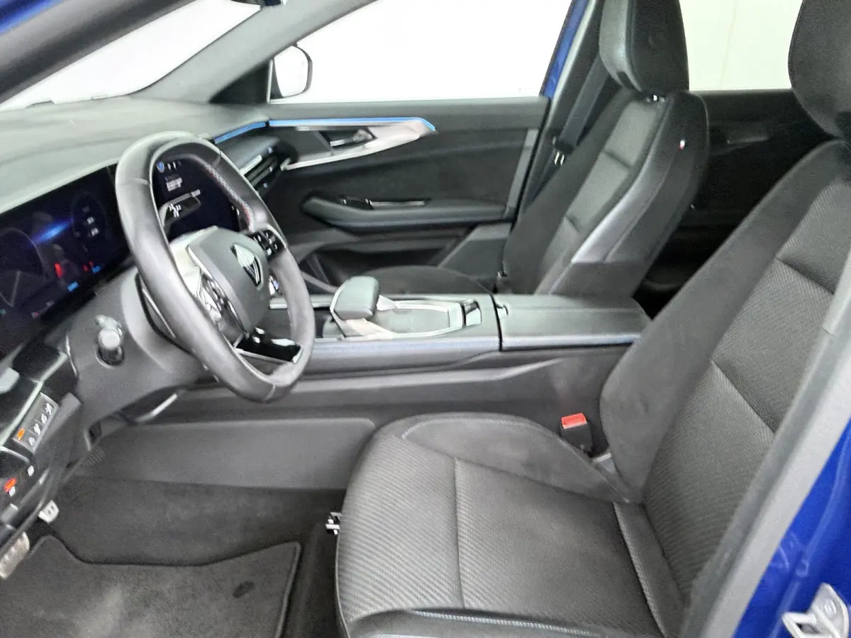 iconic esprit Alpine E-Tech full hybrid 200 | 4CONTROL advanced |