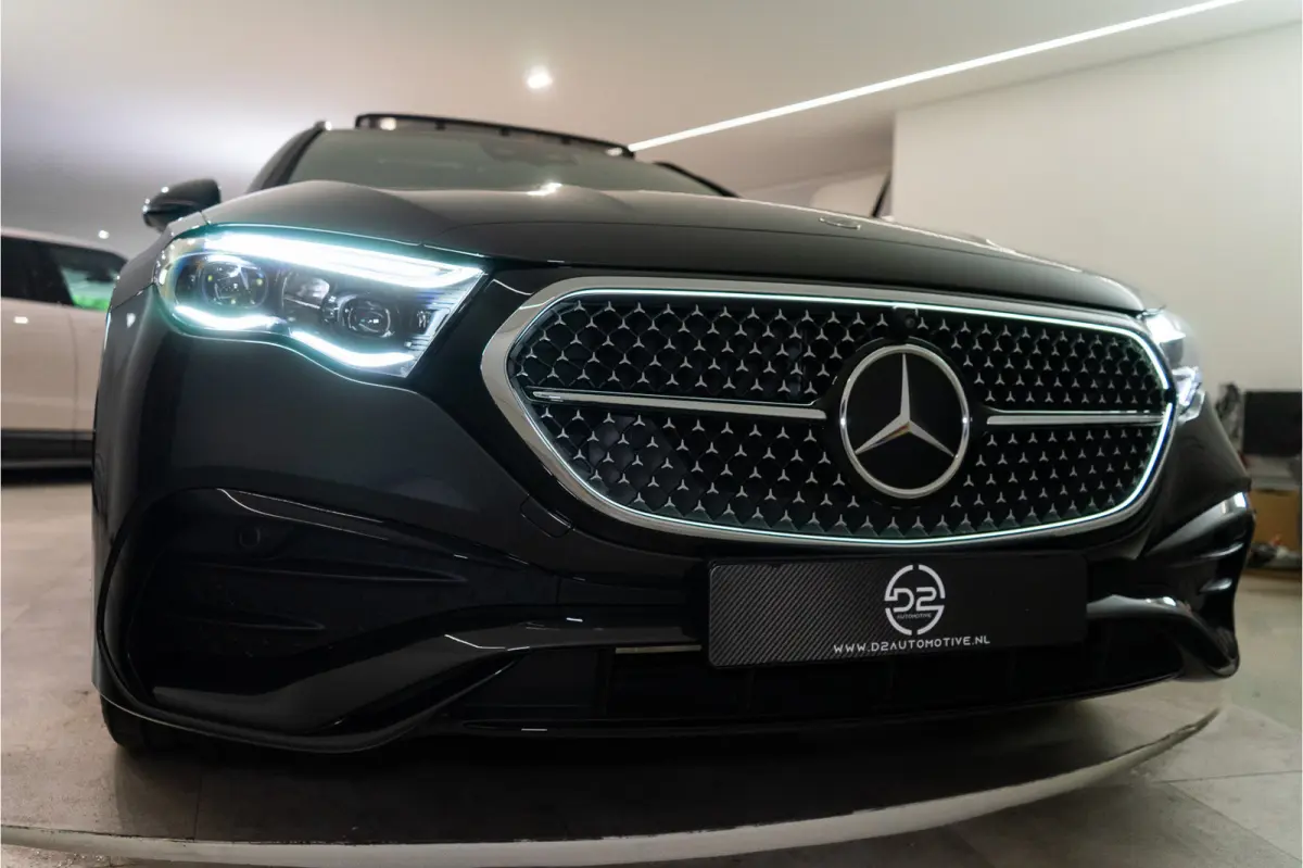 300 e Premium+ AMG 313PK | Burmester | Pano | Trekhaak | Multibeam | VOL! Fabrieksgarantie