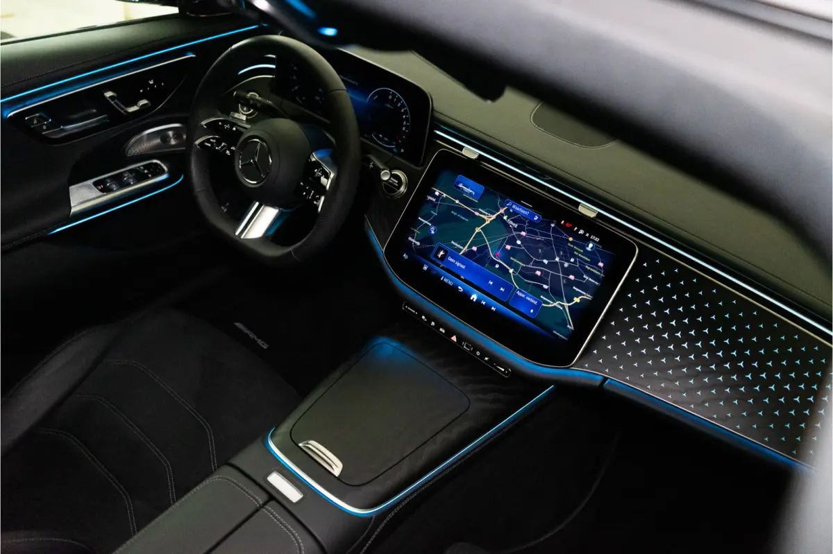 300 e Premium+ AMG 313PK | Burmester | Pano | Trekhaak | Multibeam | VOL! Fabrieksgarantie