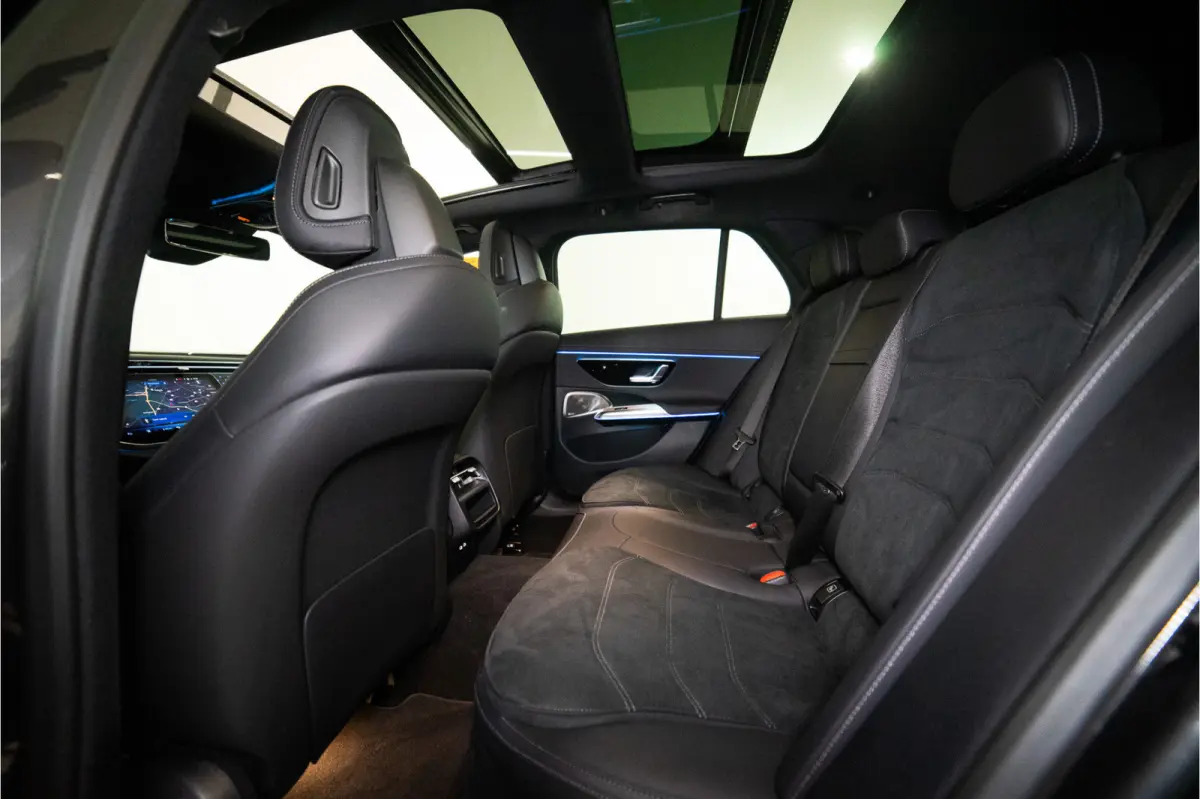 300 e Premium+ AMG 313PK | Burmester | Pano | Trekhaak | Multibeam | VOL! Fabrieksgarantie