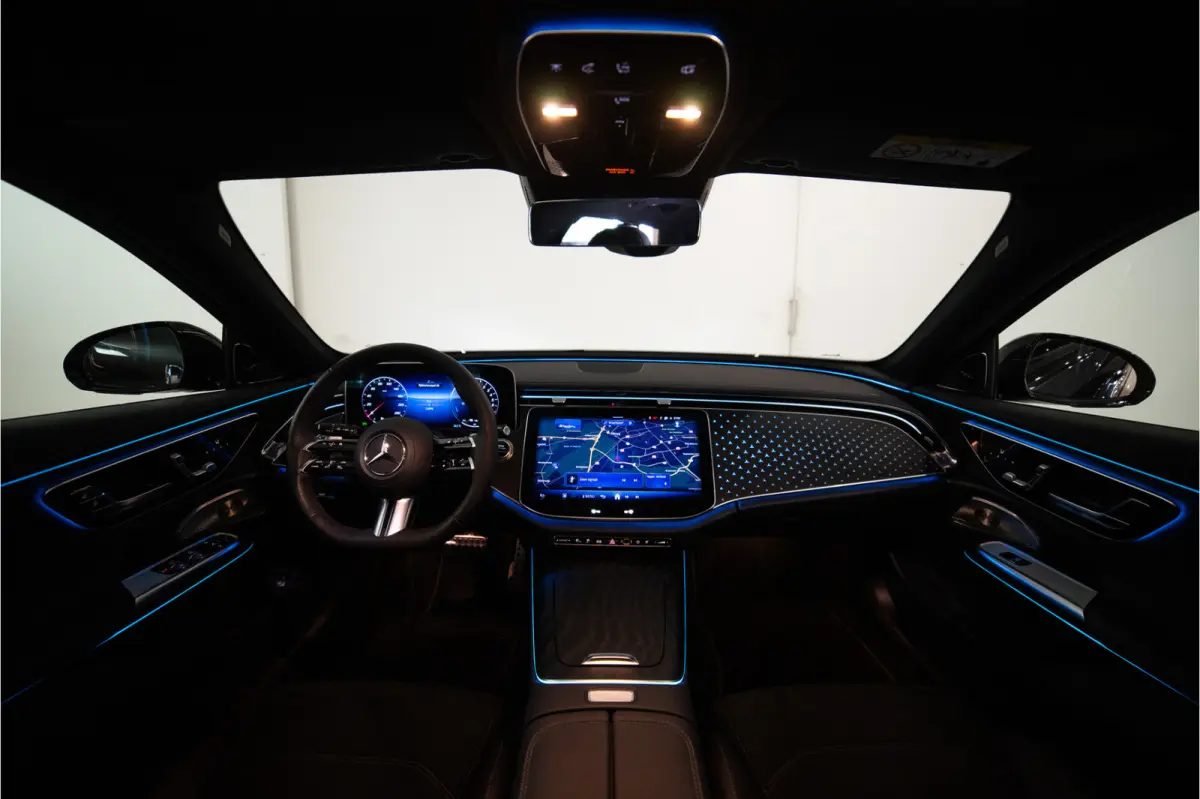 300 e Premium+ AMG 313PK | Burmester | Pano | Trekhaak | Multibeam | VOL! Fabrieksgarantie