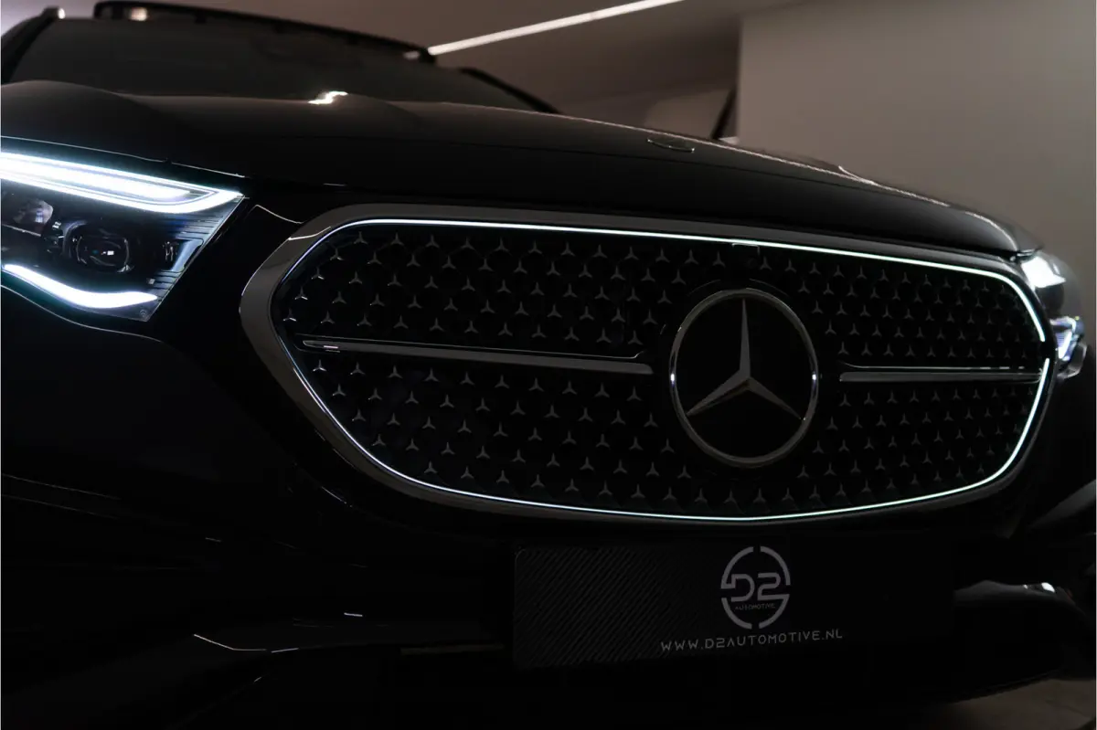 300 e Premium+ AMG 313PK | Burmester | Pano | Trekhaak | Multibeam | VOL! Fabrieksgarantie