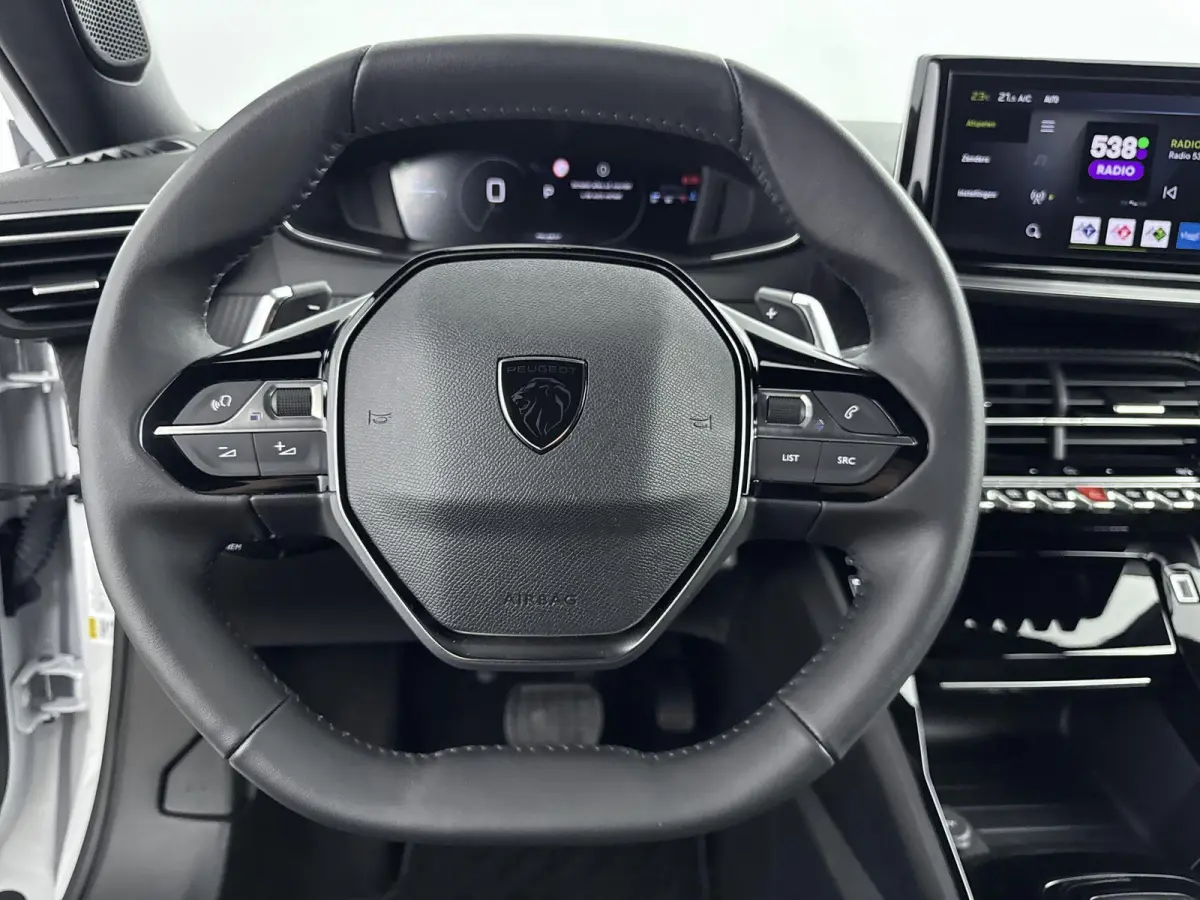 1.2 Hybrid 145 Allure | Keyless | Navigatie | Lichtmetalen velgen | Android Auto/Apple CarPlay |