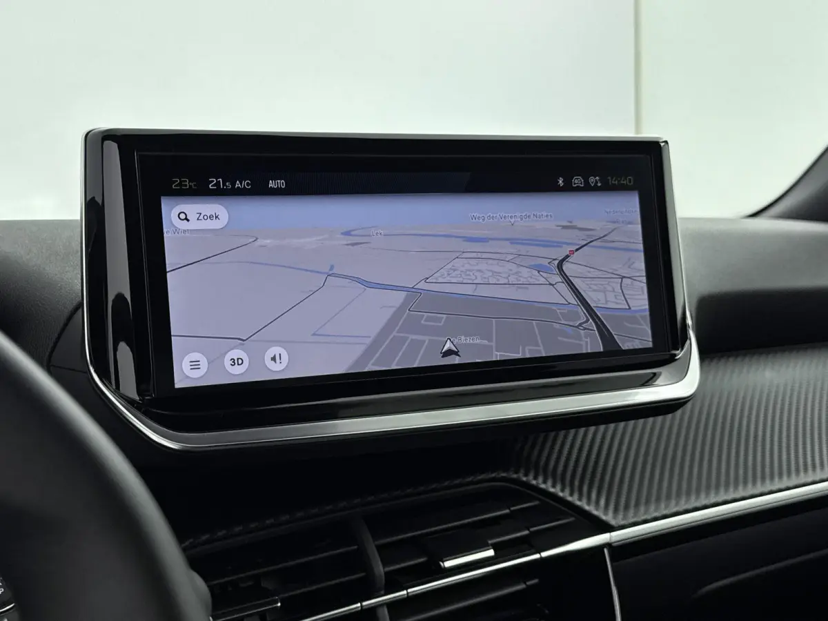 1.2 Hybrid 145 Allure | Keyless | Navigatie | Lichtmetalen velgen | Android Auto/Apple CarPlay |