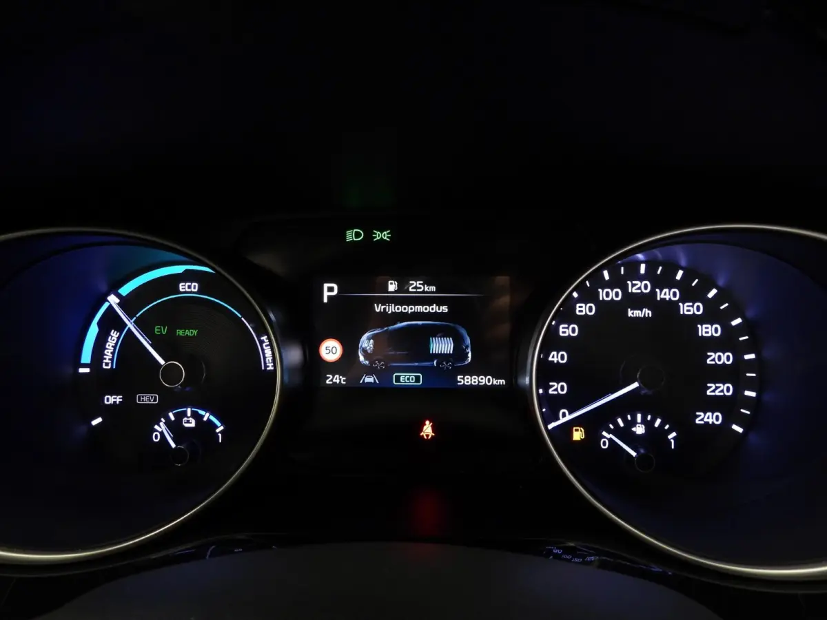 1.6 GDI PHEV Plug-In DynamicPlusLine NAVI/CAMERA/EL.KLEP/LED/16"LMV!
