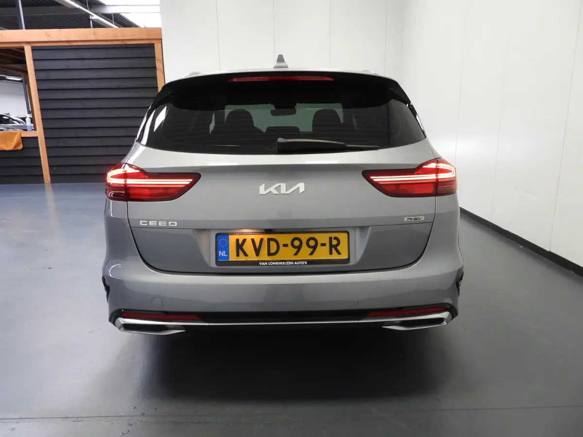 1.6 GDI PHEV Plug-In DynamicPlusLine NAVI/CAMERA/EL.KLEP/LED/16"LMV!