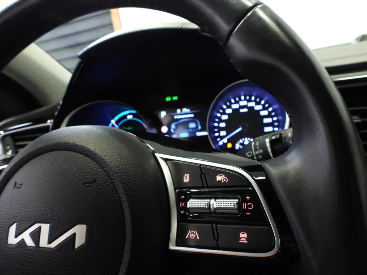 1.6 GDI PHEV Plug-In DynamicPlusLine NAVI/CAMERA/EL.KLEP/LED/16"LMV!