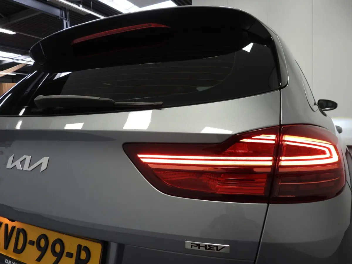 1.6 GDI PHEV Plug-In DynamicPlusLine NAVI/CAMERA/EL.KLEP/LED/16"LMV!