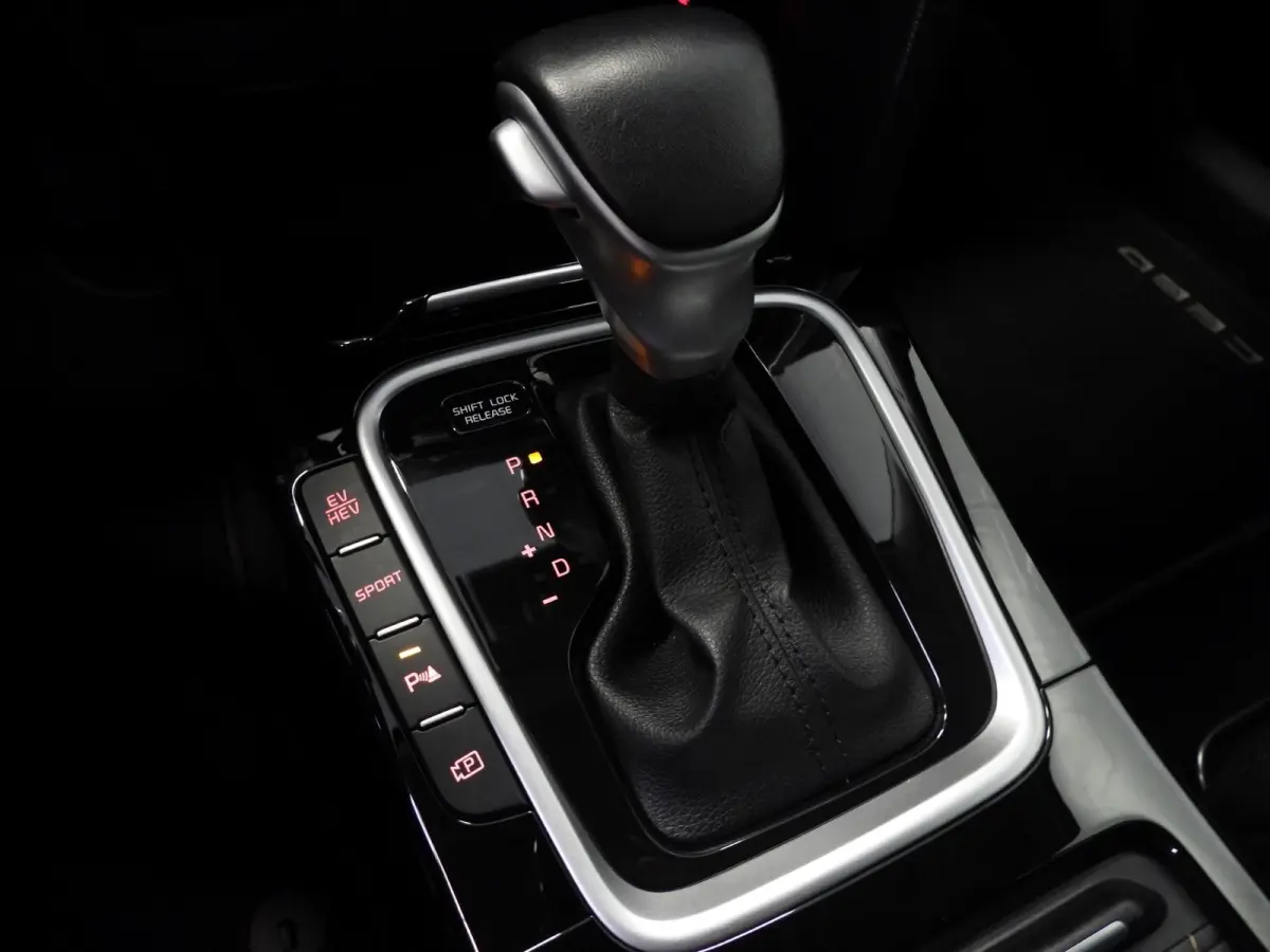 1.6 GDI PHEV Plug-In DynamicPlusLine NAVI/CAMERA/EL.KLEP/LED/16"LMV!