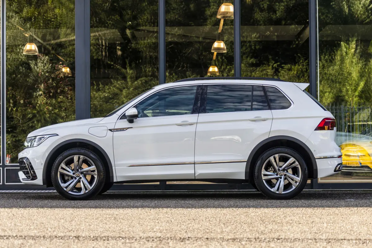 1.4 TSI eHybrid R-Line Business