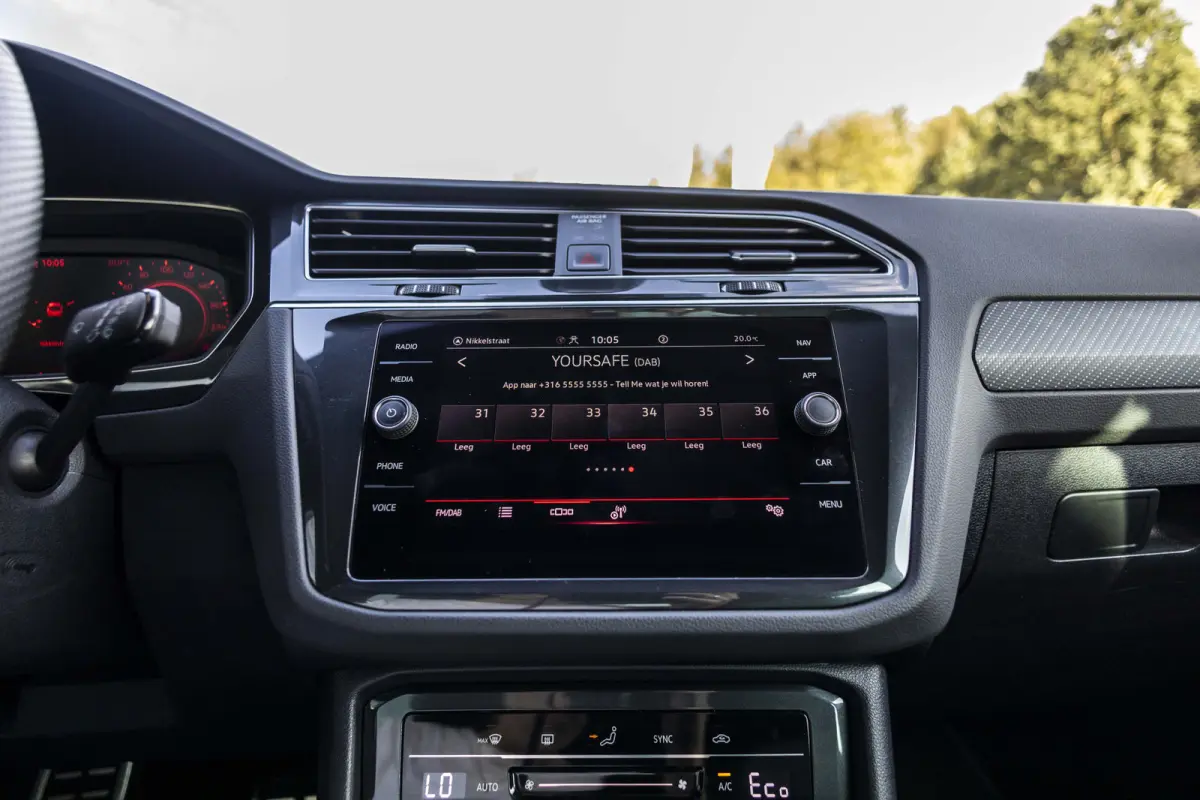 1.4 TSI eHybrid R-Line Business