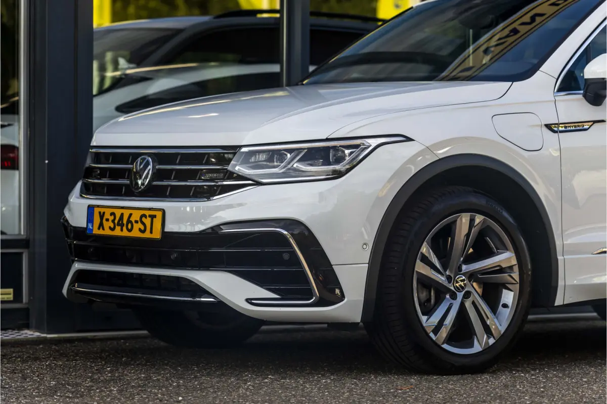 1.4 TSI eHybrid R-Line Business