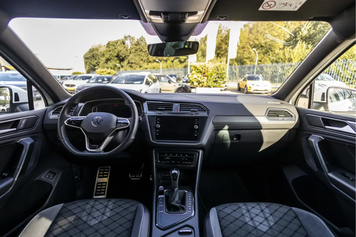 1.4 TSI eHybrid R-Line Business