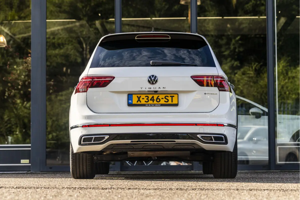 1.4 TSI eHybrid R-Line Business