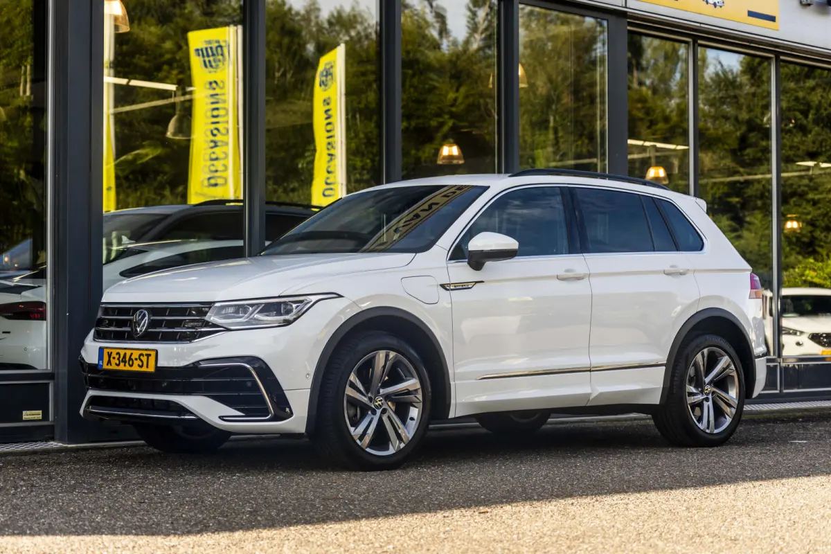 1.4 TSI eHybrid R-Line Business