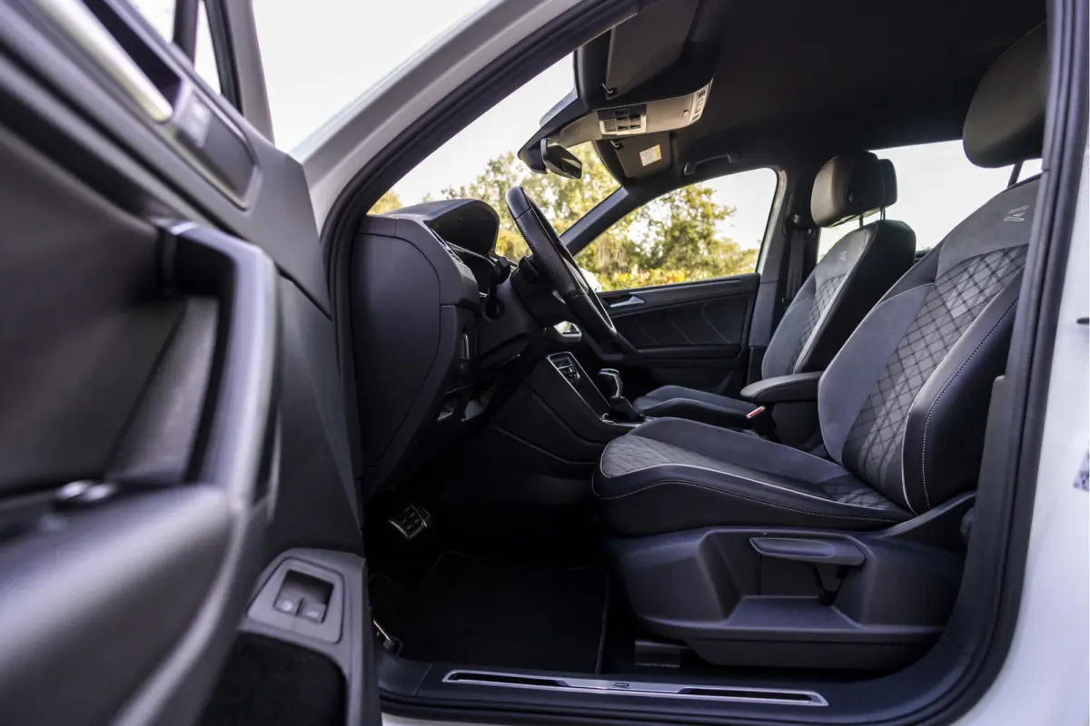 1.4 TSI eHybrid R-Line Business