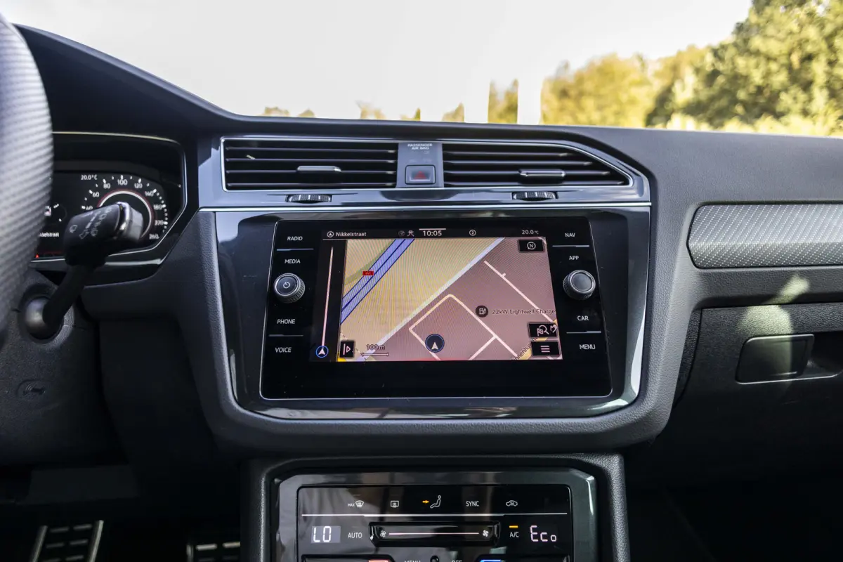 1.4 TSI eHybrid R-Line Business