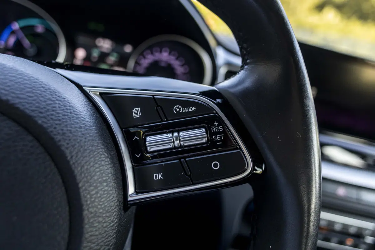 1.6 GDi PHEV DynamicPlusLine | stoel / stuurverwarming |