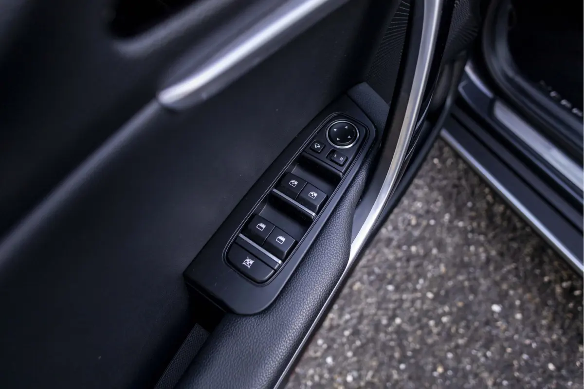 1.6 GDi PHEV DynamicPlusLine | stoel / stuurverwarming |