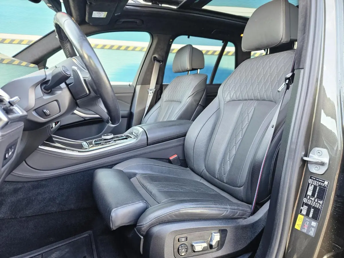 xDrive50e M Sport Pano Hud 360 Alcantara Hemel