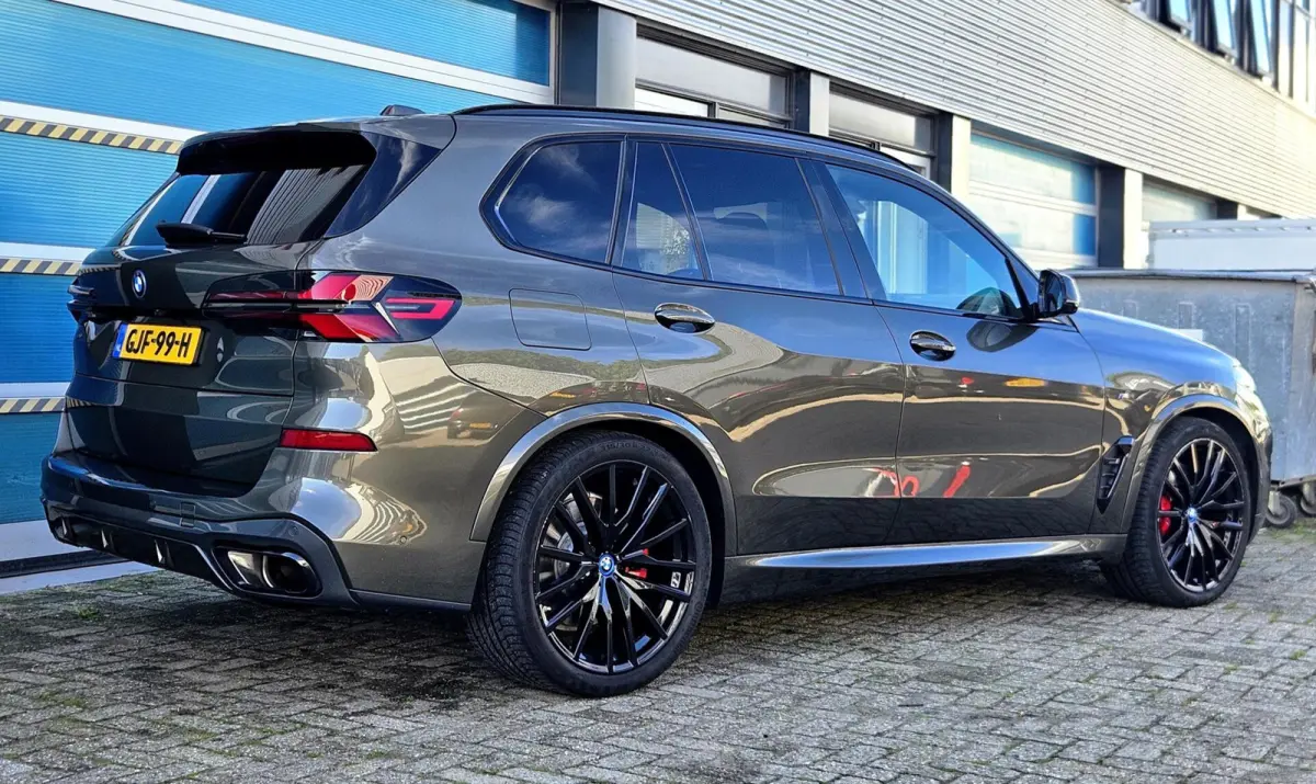 xDrive50e M Sport Pano Hud 360 Alcantara Hemel