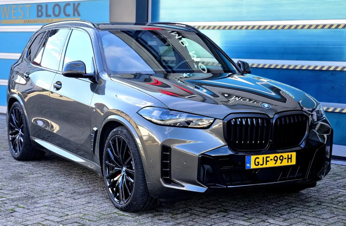 xDrive50e M Sport Pano Hud 360 Alcantara Hemel