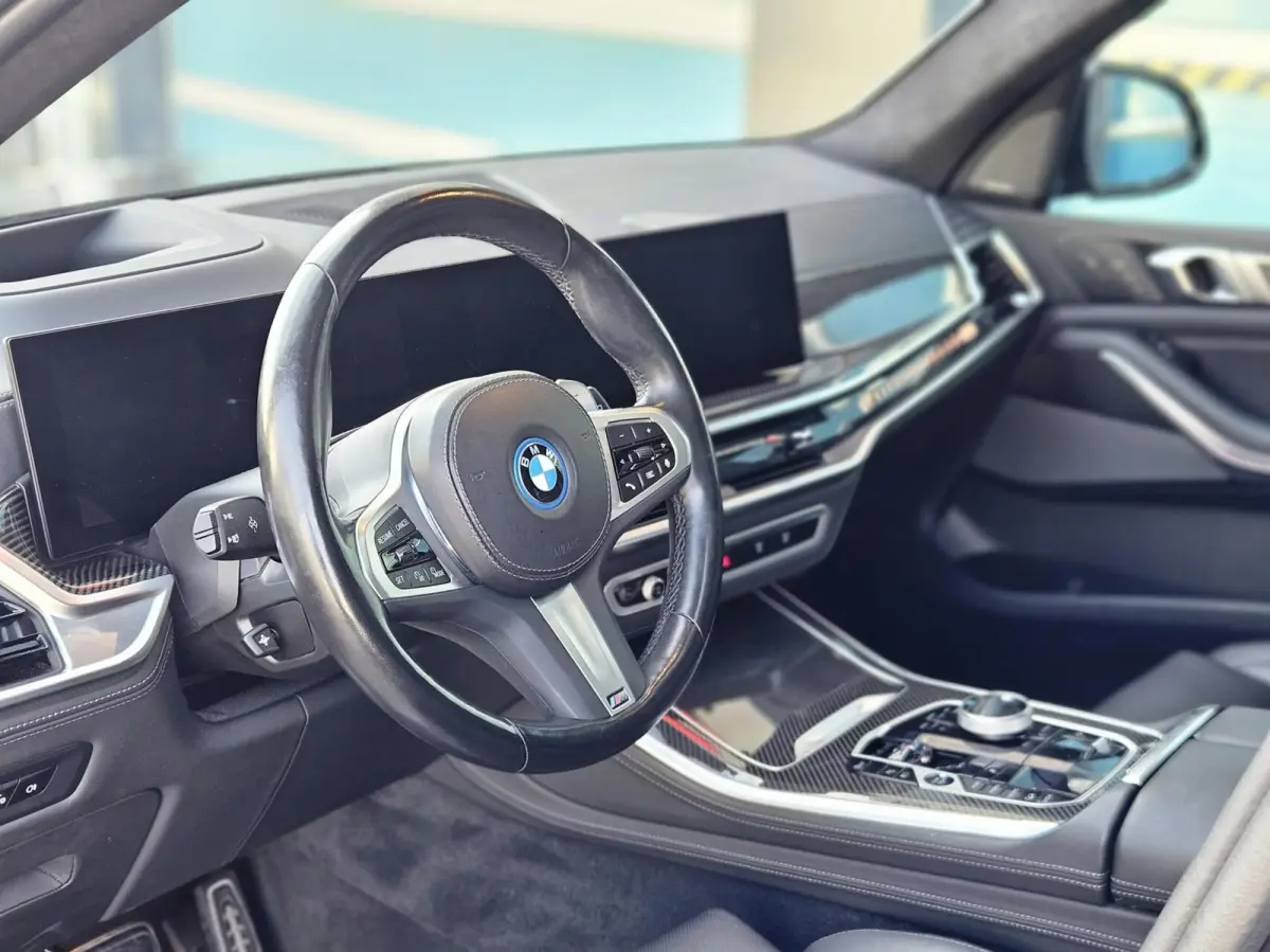 xDrive50e M Sport Pano Hud 360 Alcantara Hemel