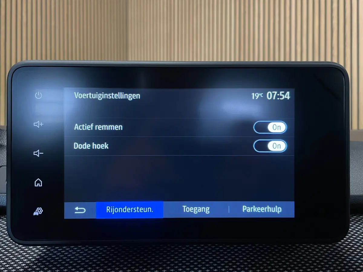 1.0 TCe 91 PK||NAVIGATIE|CAMERA|CARPLAY|CLIMATE+CRUISE CTRL|STOELVERWARMING|BLUETOOTH|PDC V+A|ELEK. PAKKET|