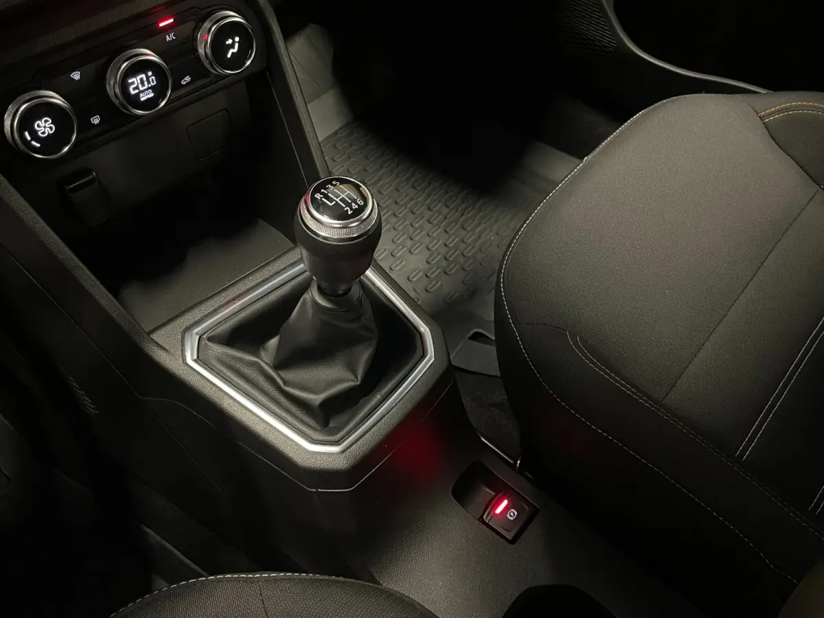 1.0 TCe 91 PK||NAVIGATIE|CAMERA|CARPLAY|CLIMATE+CRUISE CTRL|STOELVERWARMING|BLUETOOTH|PDC V+A|ELEK. PAKKET|