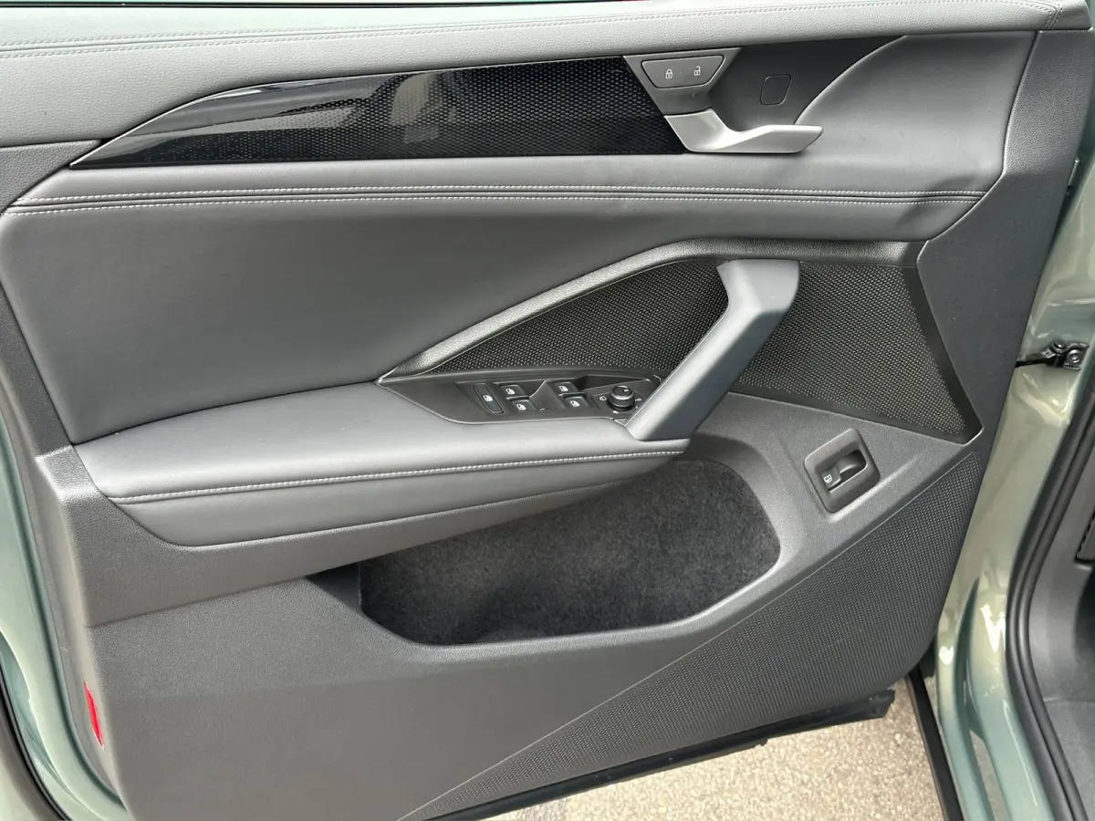 1.5 eHybrid 204pk Life | Trekhaak | 360 Camera | Navigatie | Carplay | Adaptieve Cruise | Rijklaar incl. verlengde garantie