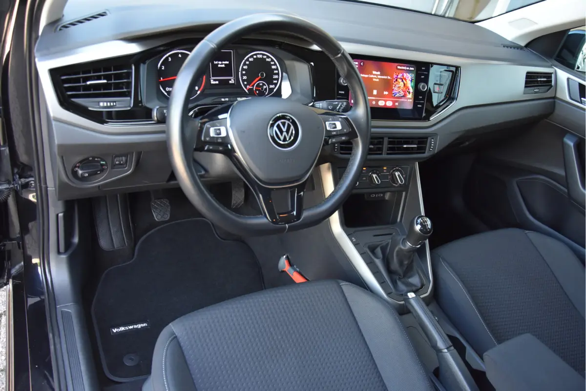1.0 TSI 96 PK Nieuwstaat! NAP IQ-Drive navi carplay
