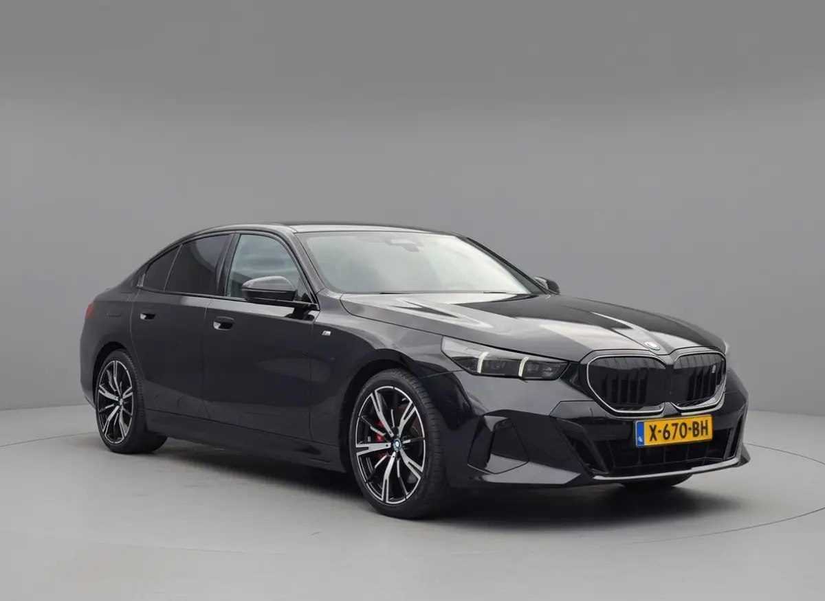 eDrive40 84kWh | M-Sport Pro | Panoramadak | Head-up | Harman/Kardon | NAP | Trekhaak | Leder