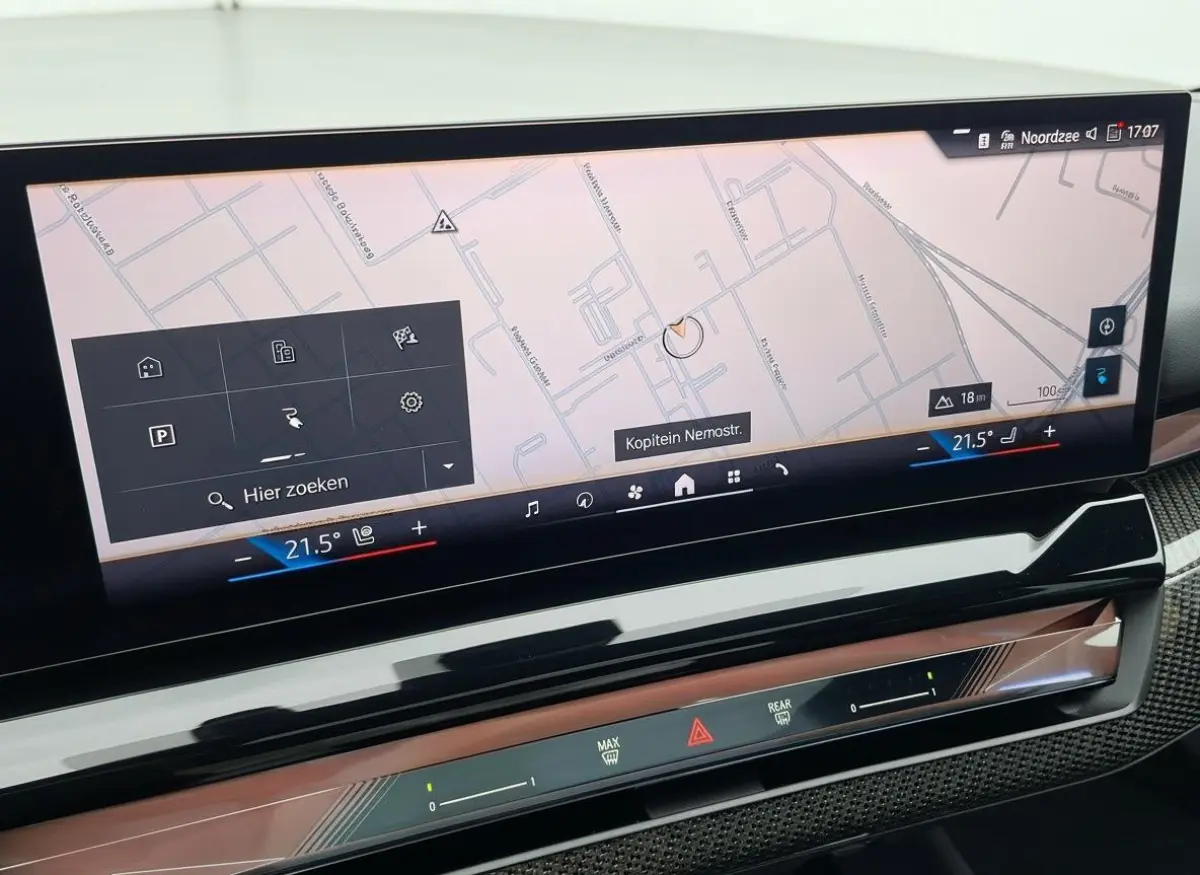 eDrive40 84kWh | M-Sport Pro | Panoramadak | Head-up | Harman/Kardon | NAP | Trekhaak | Leder