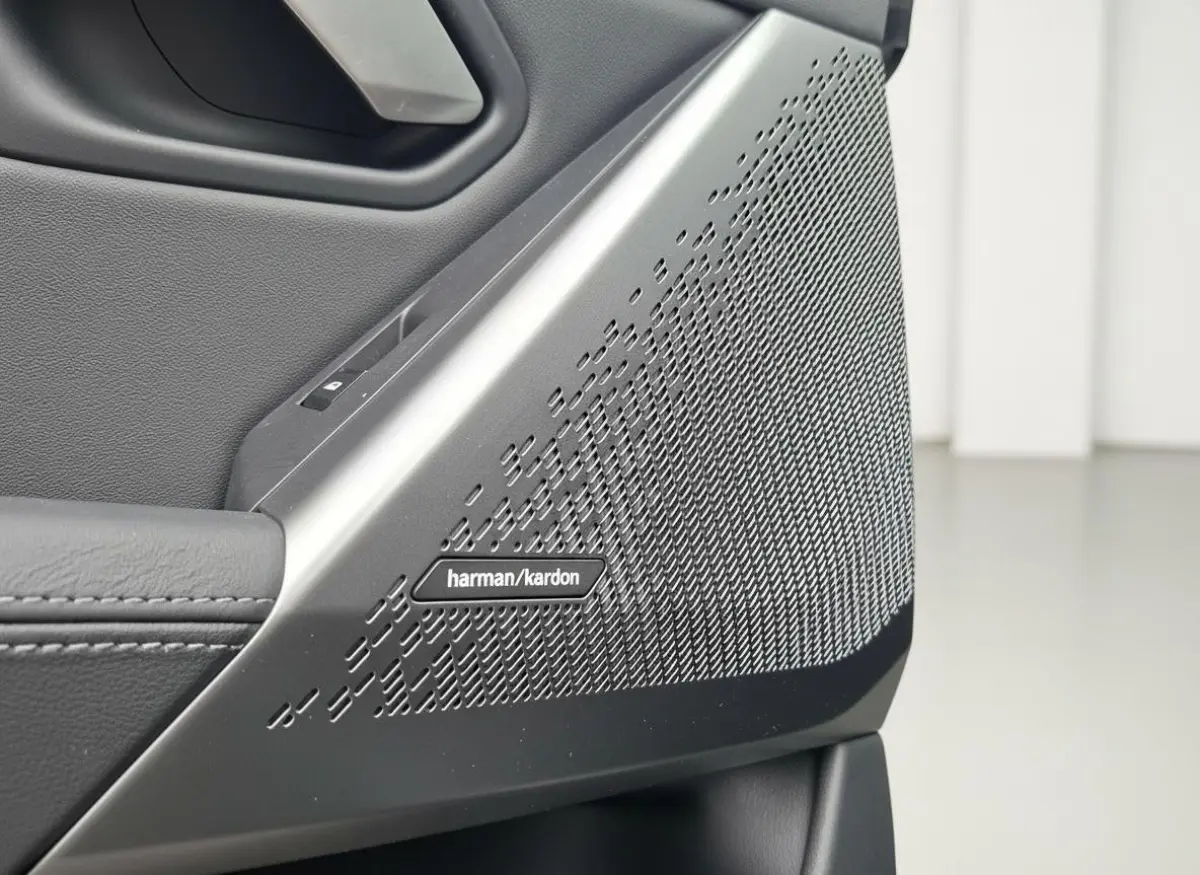 eDrive40 84kWh | M-Sport Pro | Panoramadak | Head-up | Harman/Kardon | NAP | Trekhaak | Leder
