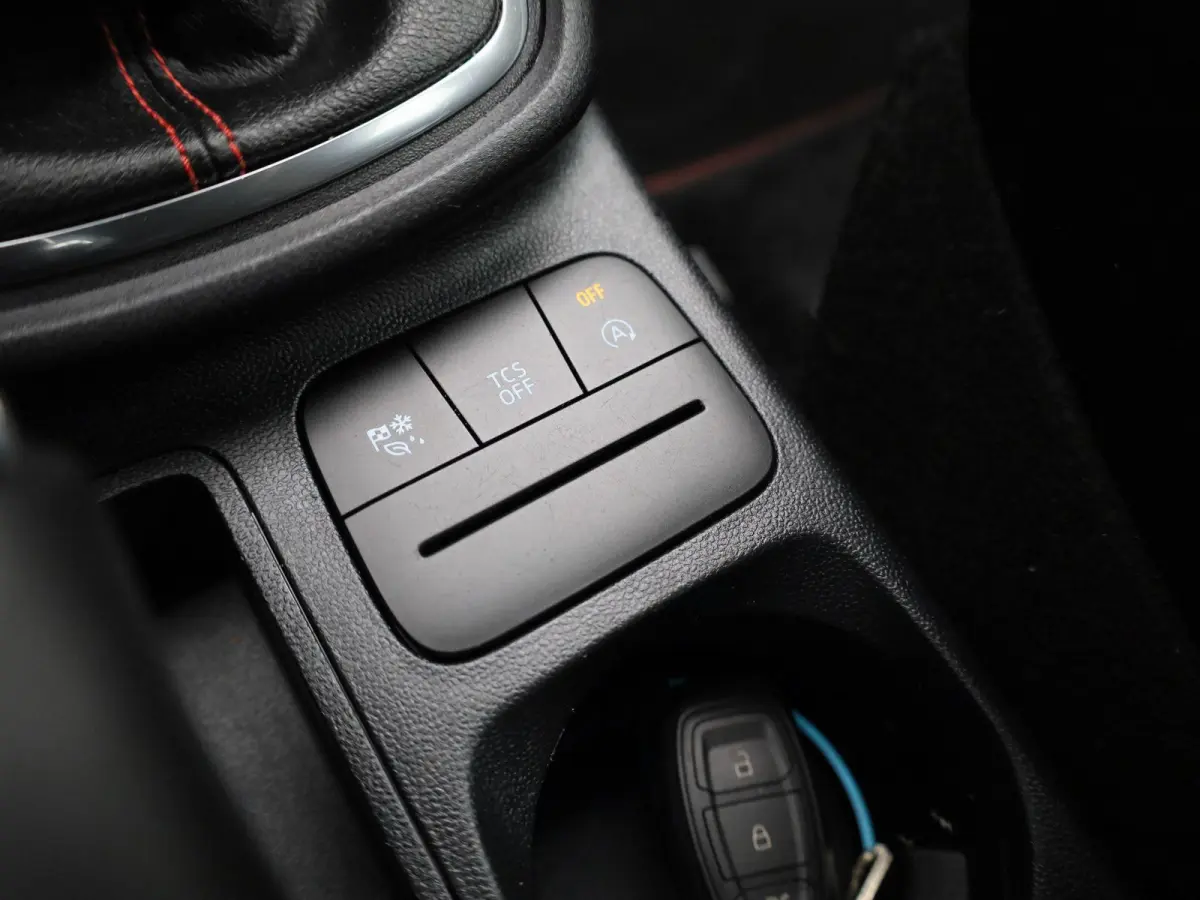 1.0 EcoBoost ST-Line | Trekhaak | PDC Achter | LMV | Airco | Cruise Control |