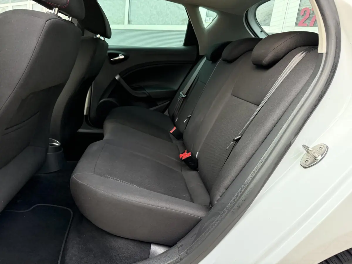 1.0 EcoTSI FR | CarPlay | LED | Navigatie | Climate | Cruise | Sensoren