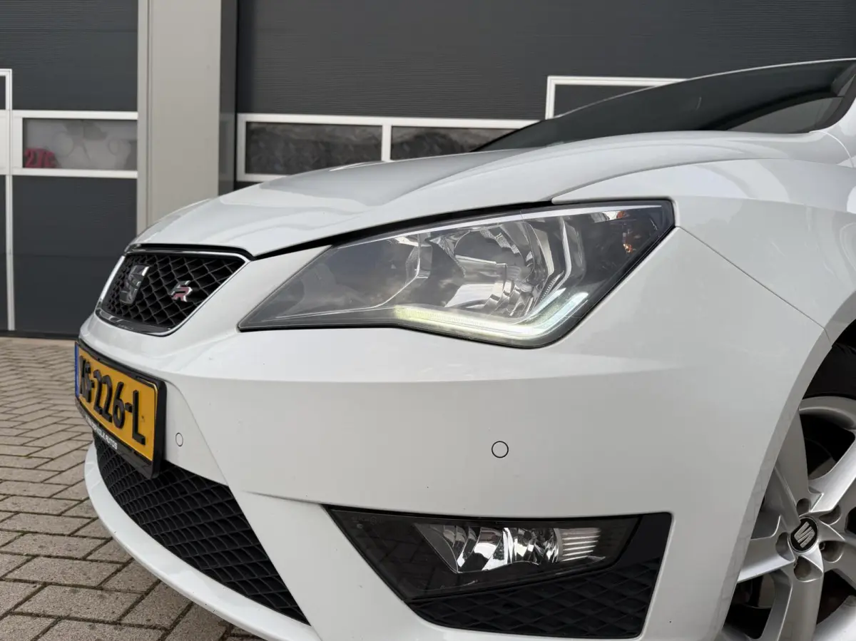 1.0 EcoTSI FR | CarPlay | LED | Navigatie | Climate | Cruise | Sensoren