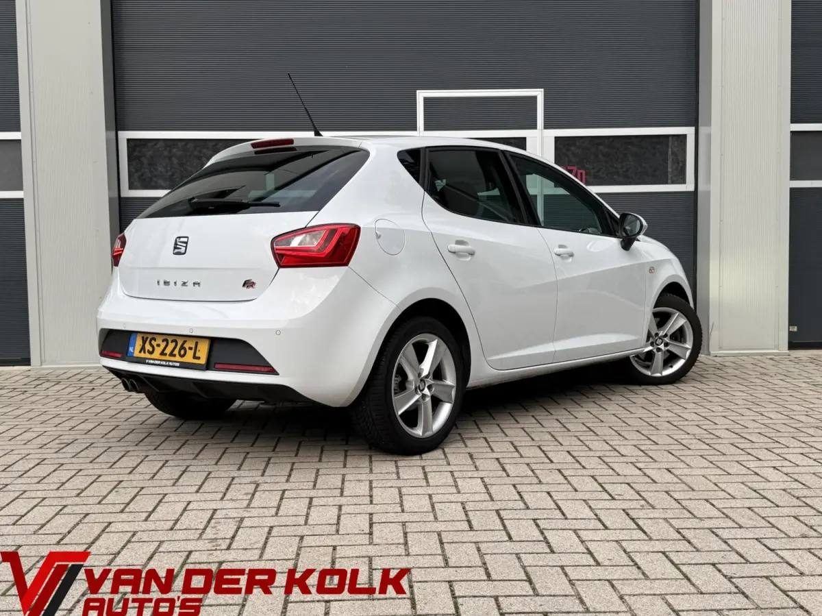 1.0 EcoTSI FR | CarPlay | LED | Navigatie | Climate | Cruise | Sensoren