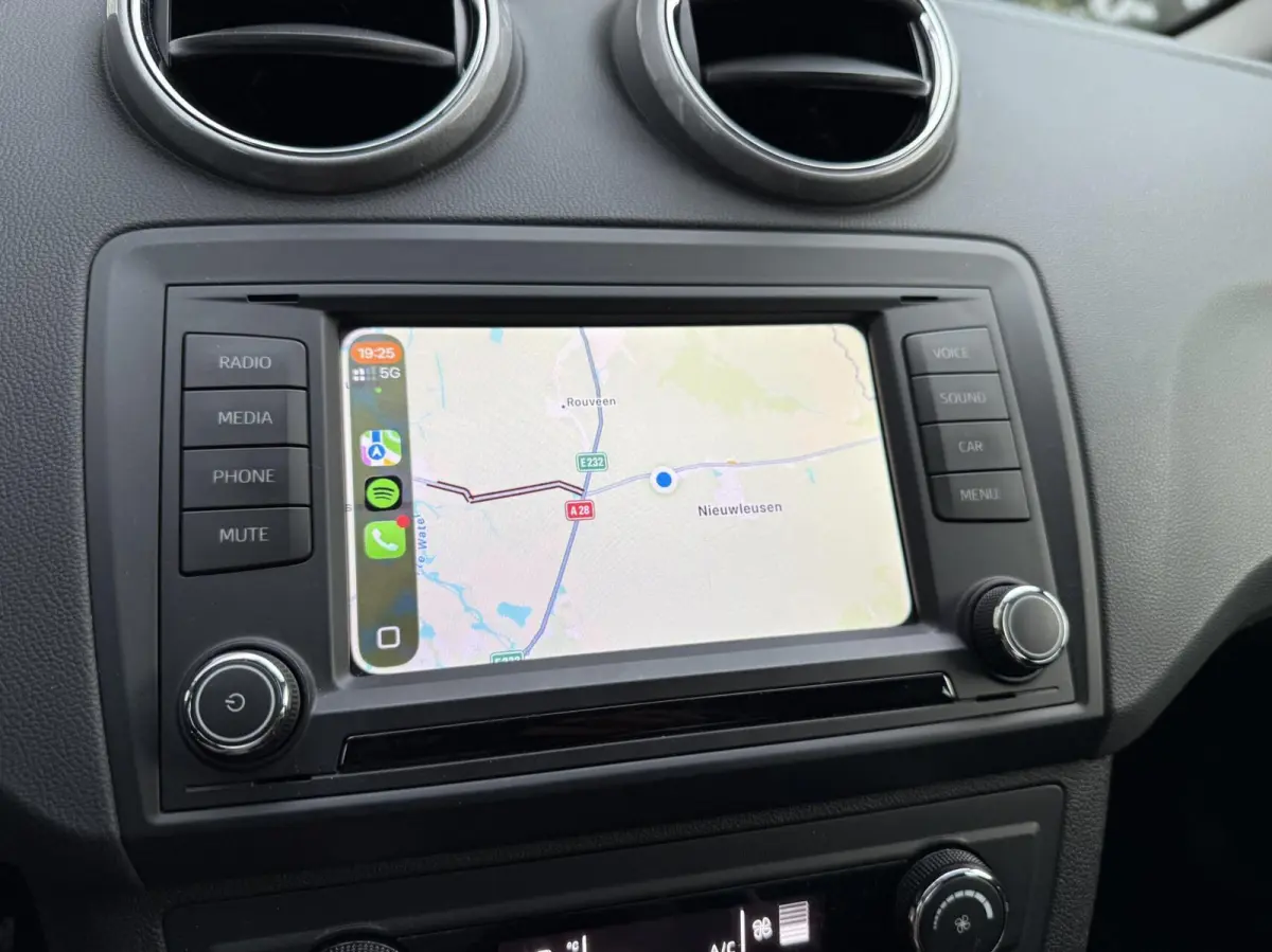 1.0 EcoTSI FR | CarPlay | LED | Navigatie | Climate | Cruise | Sensoren