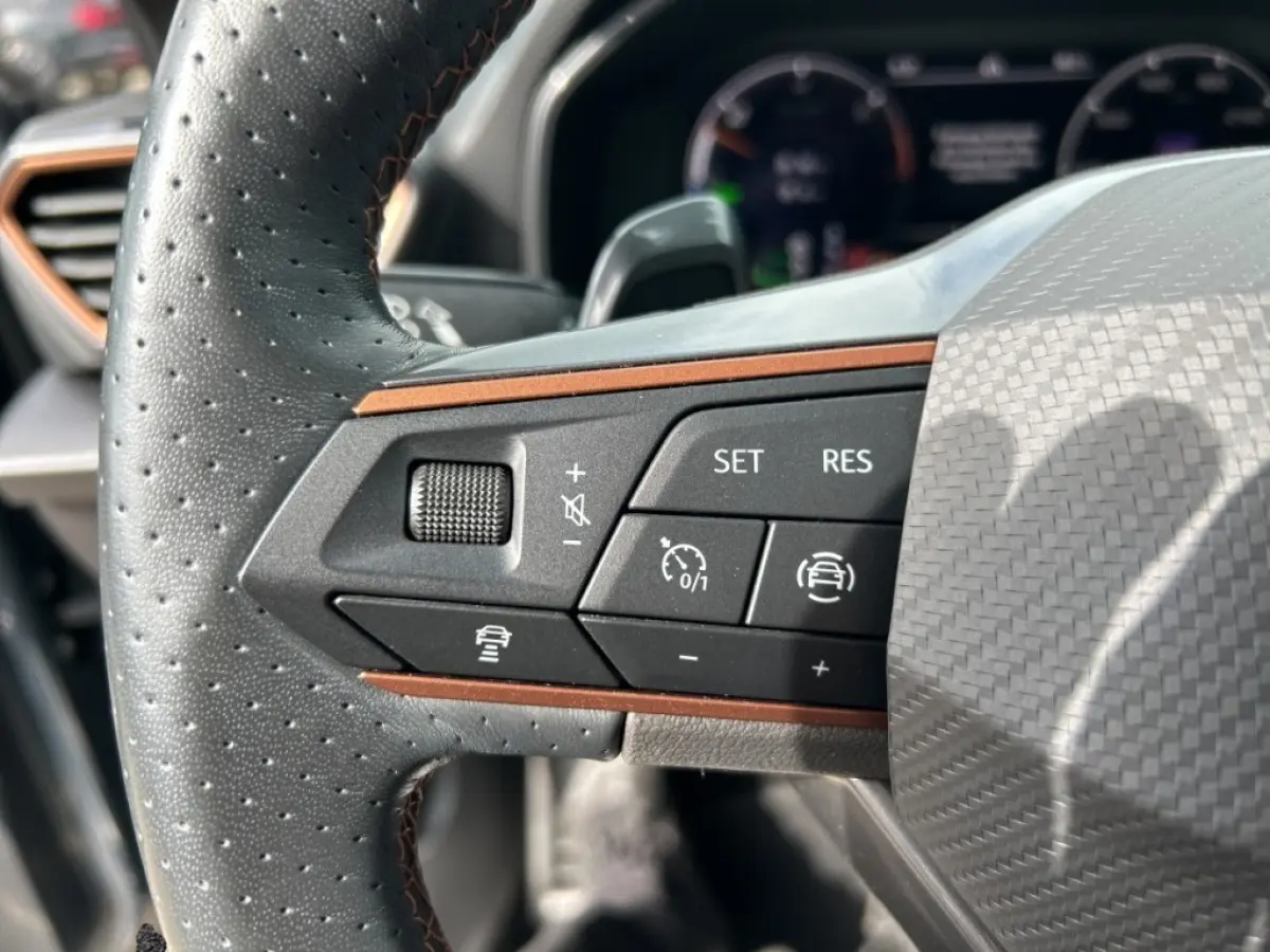 1.4 TSI eHYBRID VZ PANO-DAK/CAMERA/ELEK-KLEP/ACC/STOEL+STUURVERW