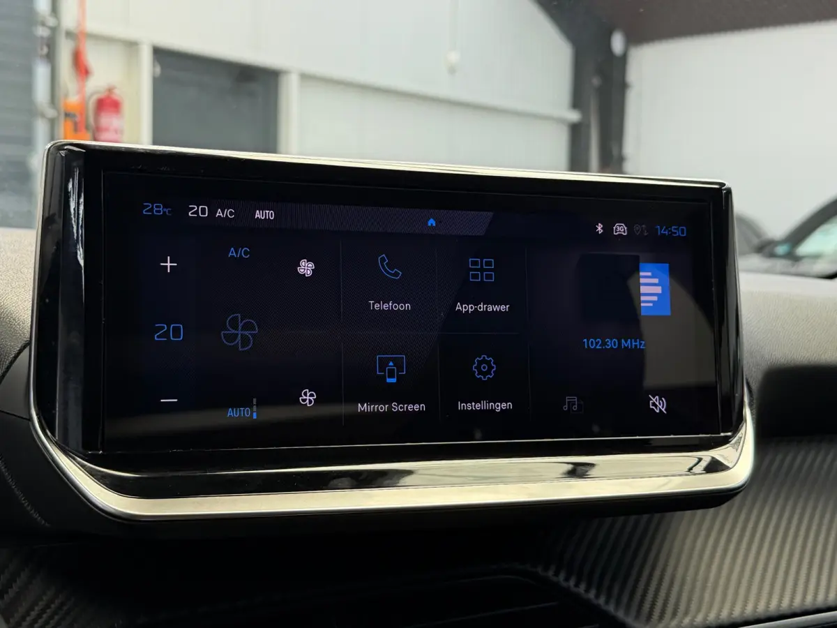 1.2 Hybrid 100 e-DCS6 Allure CarPlay Camera