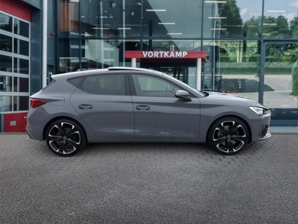 1.4 TSI eHYBRID VZ PANO-DAK/CAMERA/CRUISE/STOEL+STUURVERW/CARPLAY