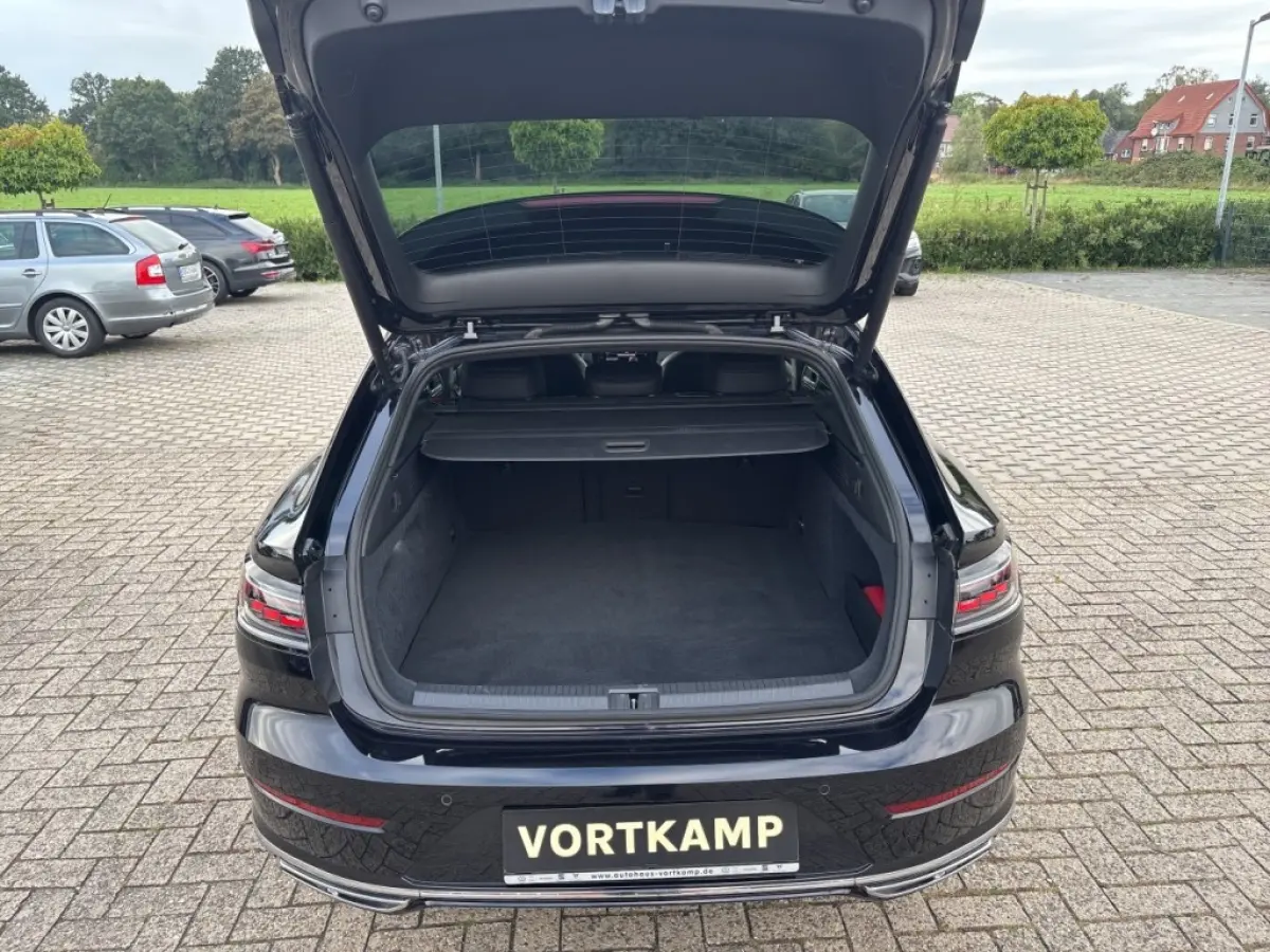 1.4 TSI eHYBRID R-LINE BUSINESS+ CAMERA/ELEK-KLEP/ACC/STOELVERW/CARPLAY