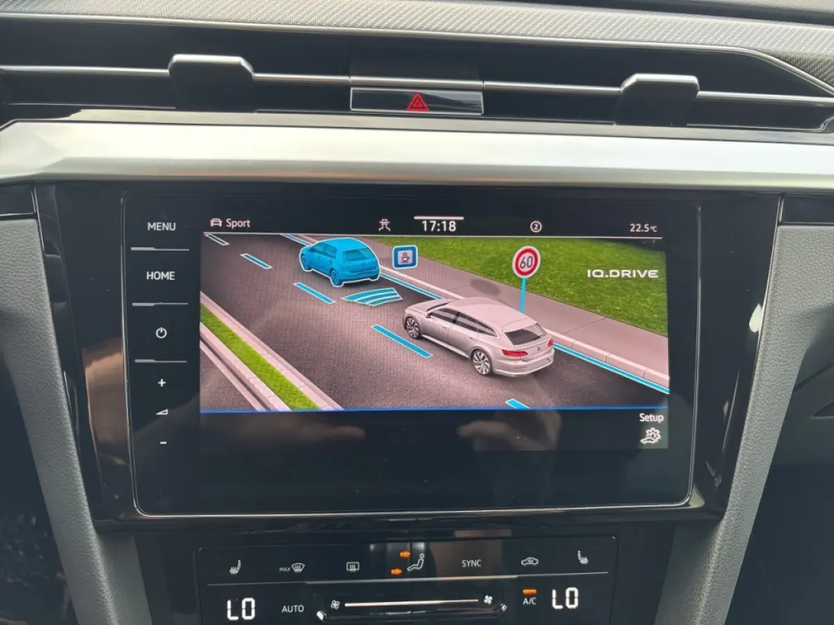 1.4 TSI eHYBRID R-LINE BUSINESS+ CAMERA/ELEK-KLEP/ACC/STOELVERW/CARPLAY