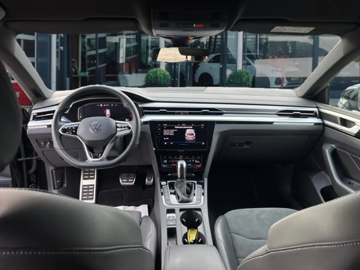 1.4 TSI eHYBRID R-LINE BUSINESS+ CAMERA/ELEK-KLEP/ACC/STOELVERW/CARPLAY