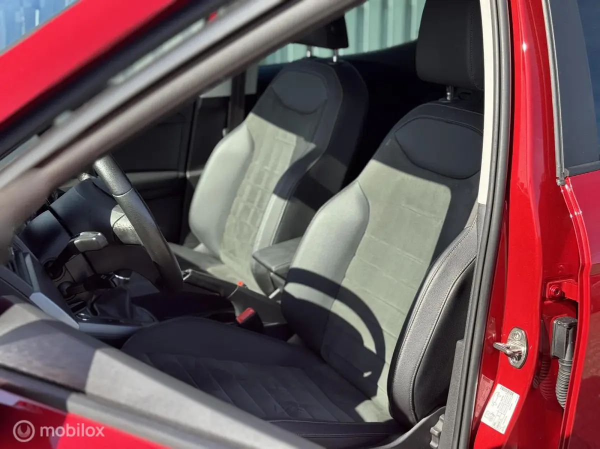 1.0 TSI Style Business Intense Plus