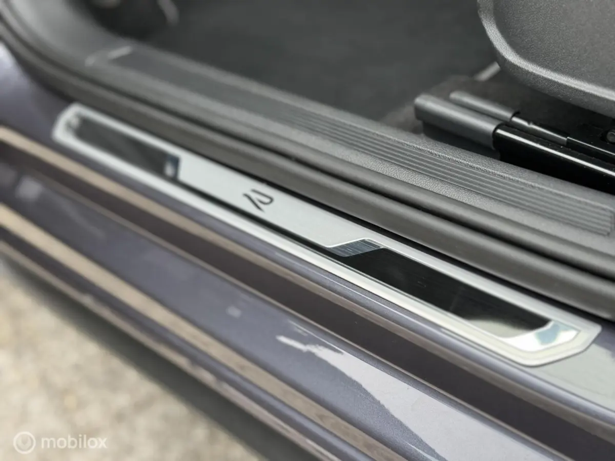 1.0 TSI R-Line Nieuw Stoelverwarming